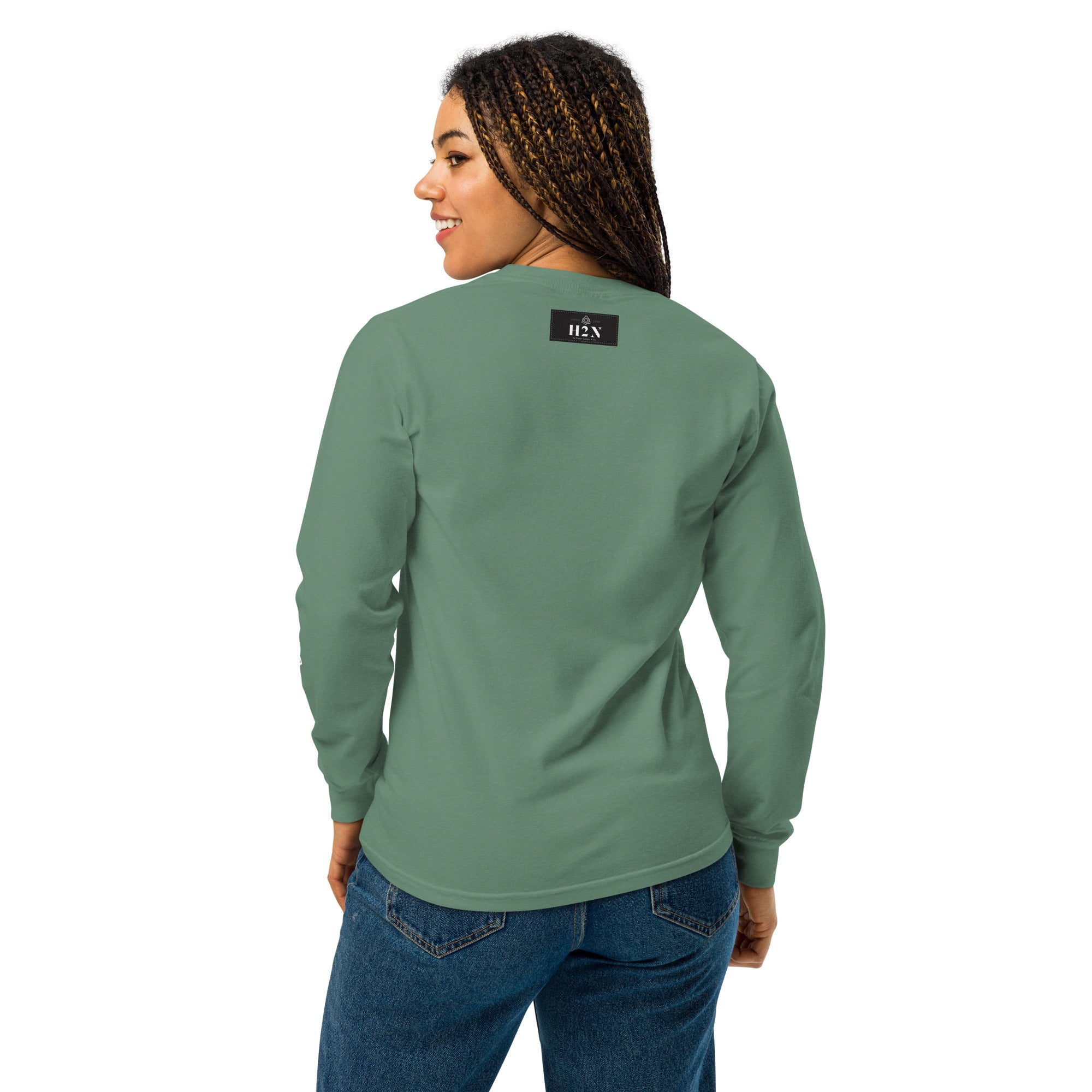 Elegance is the only beauty that never fades heavyweight long-sleeve shirt